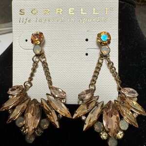 Sorrelli Pierced Earrings photo does not capture its brilliance